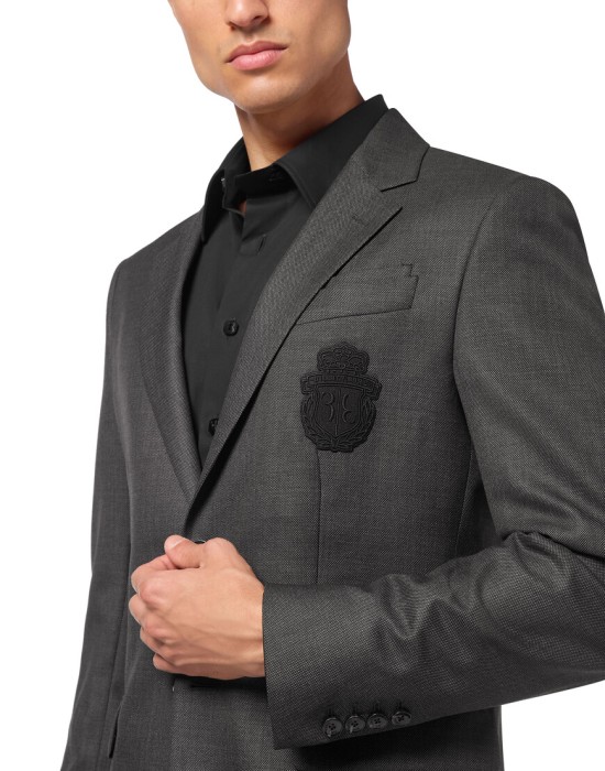 Товар черного цвета с внутренней стороны