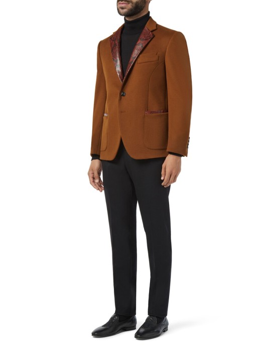 пиджак классический  из италии вид сбоку