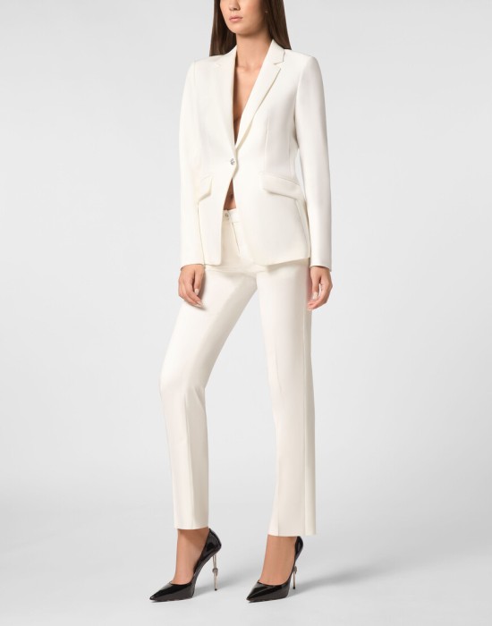 Товар белого цвета с внутренней стороны