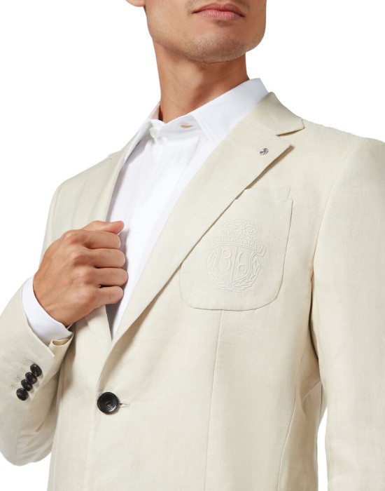 Товар бежевого цвета с внутренней стороны