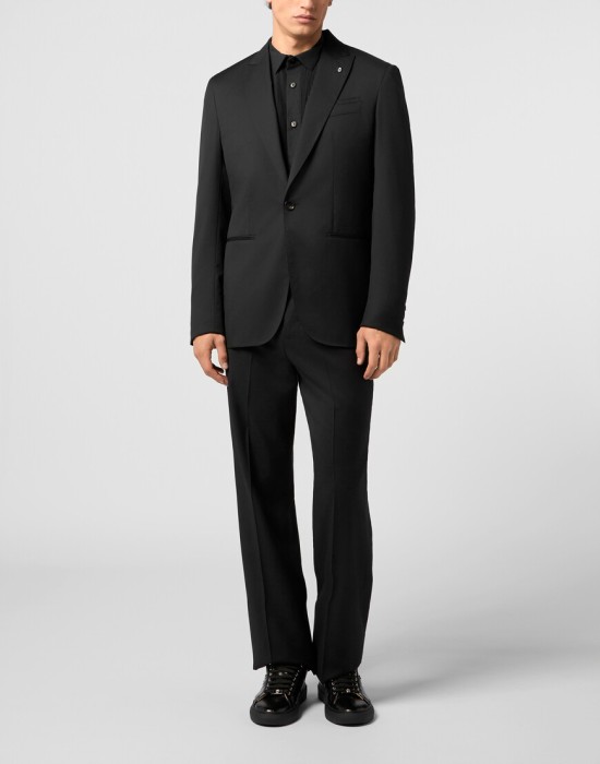 Товар черного цвета с внутренней стороны