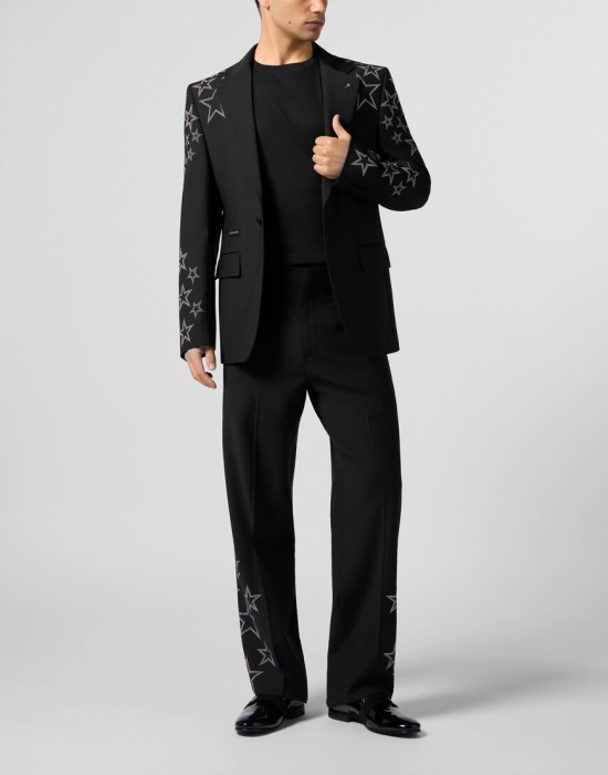 Товар черного цвета с внутренней стороны