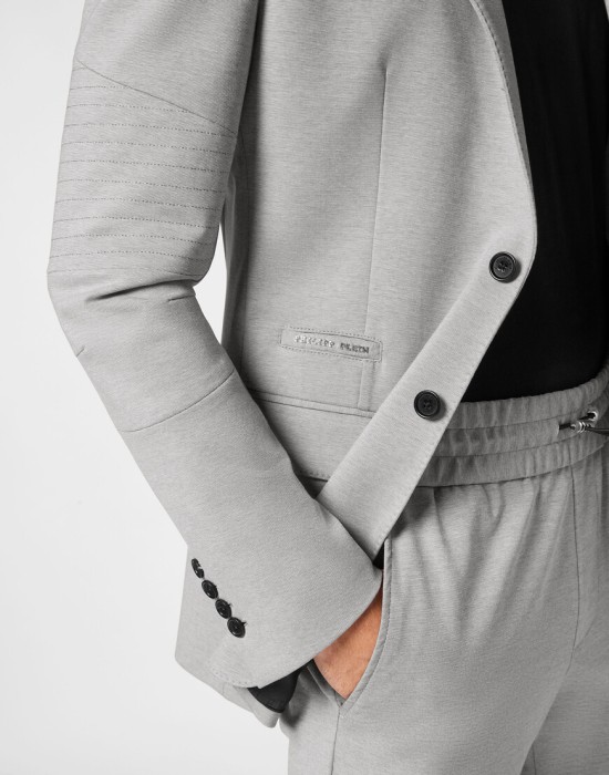 Товар серого цвета с внутренней стороны