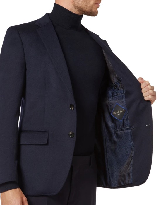 пиджак классический  из италии вид сбоку