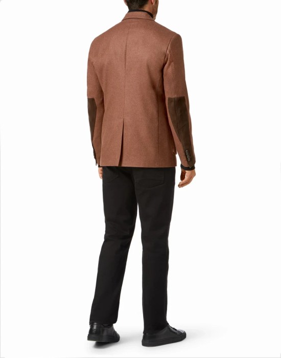 пиджак классический  по цене 259350 руб вид справа