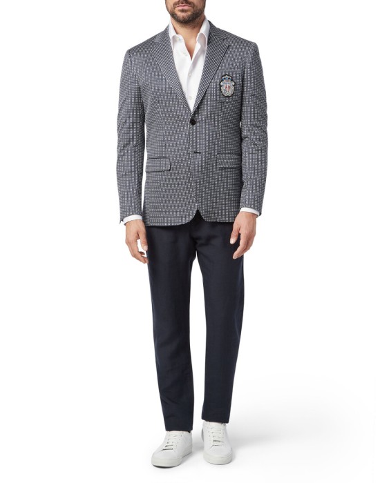 пиджак классический  из италии вид сбоку