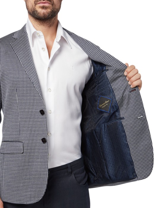 Товар синего цвета с внутренней стороны