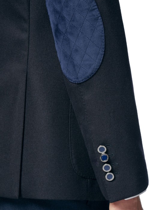 Товар синего цвета с внутренней стороны