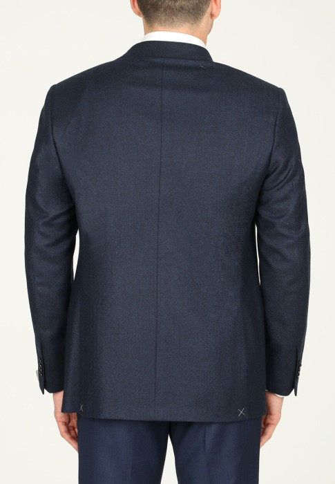 пиджак  из италии вид сбоку