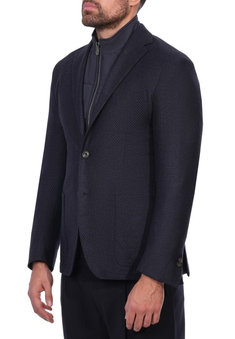 Товар синего цвета с внутренней стороны