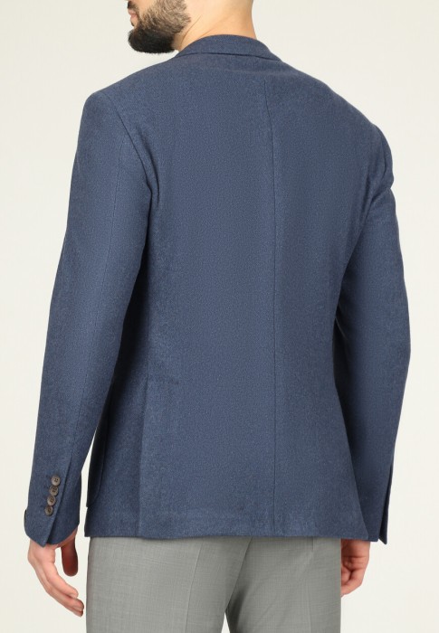 пиджак  из италии вид сбоку