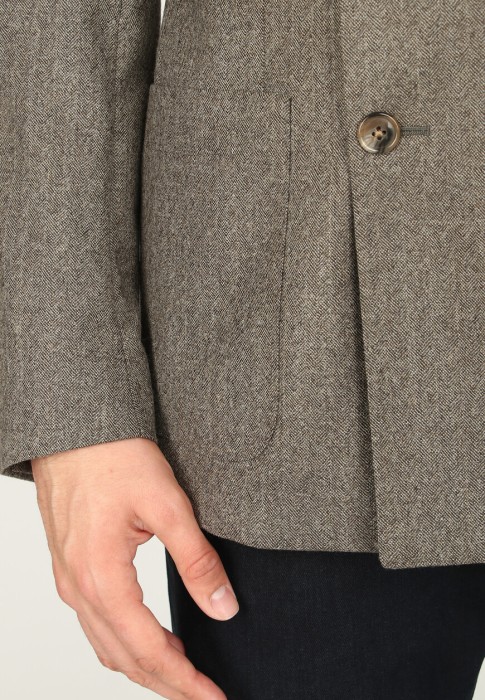 пиджак  из проверенных материалов спереди