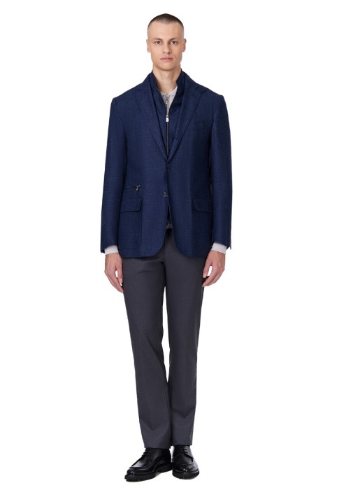 пиджак  по цене 117540 руб вид справа