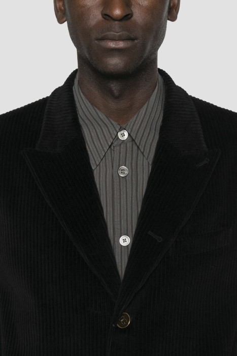 пиджак  из италии вид сбоку