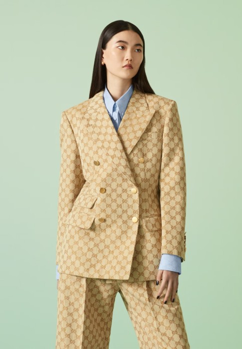 пиджак  из проверенных материалов спереди