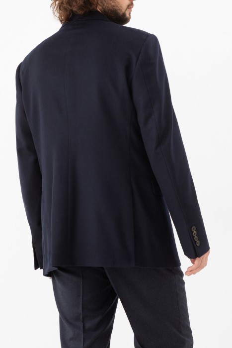 пиджак  по цене 48500 руб вид справа