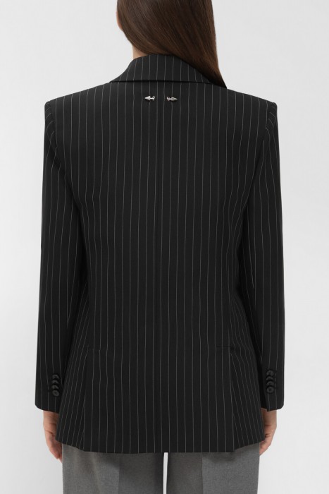 пиджак  по цене 38500 руб вид справа