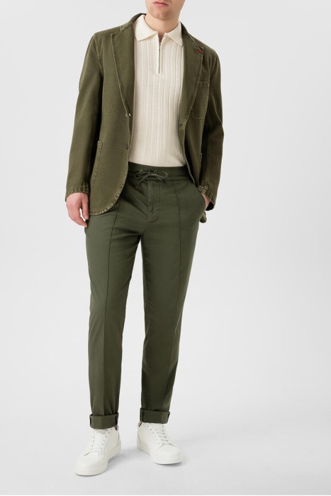 Товар зеленого цвета с внутренней стороны