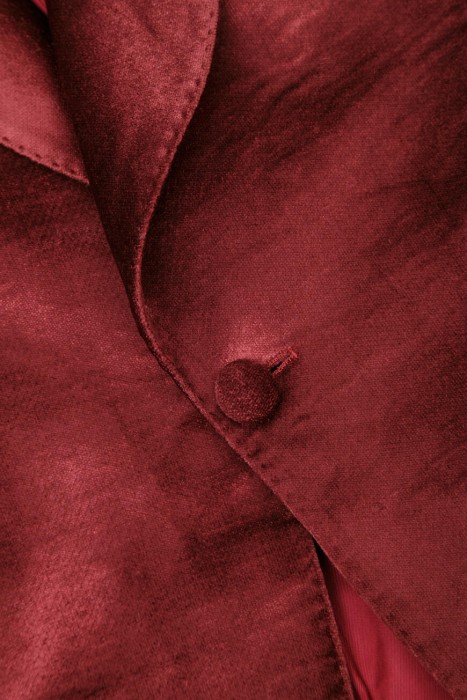 Товар бордового цвета с внутренней стороны