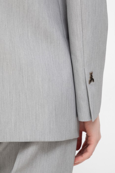 Товар серого цвета с внутренней стороны