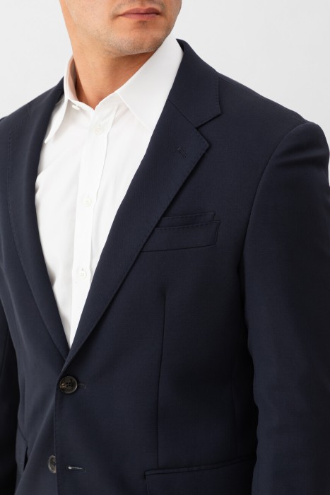 пиджак  из италии вид сбоку