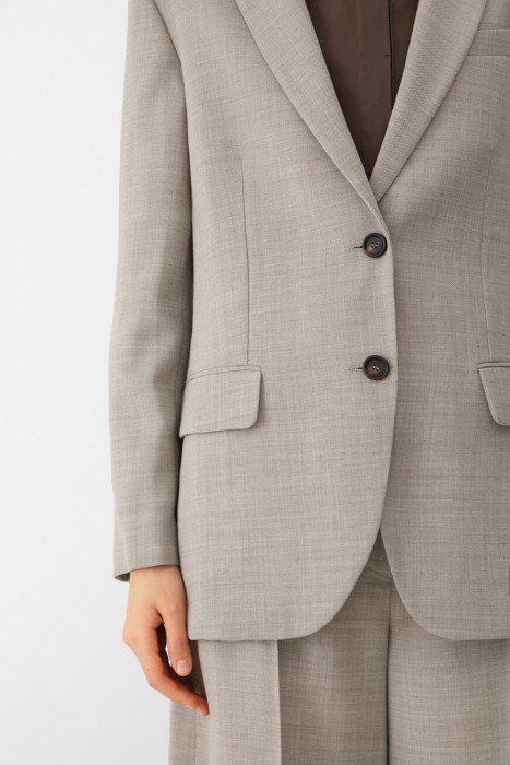 Товар серого цвета с внутренней стороны