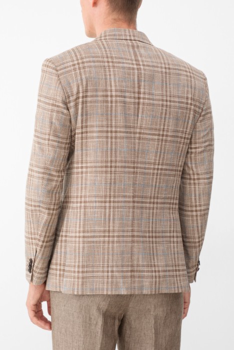 пиджак  по цене 70800 руб вид справа