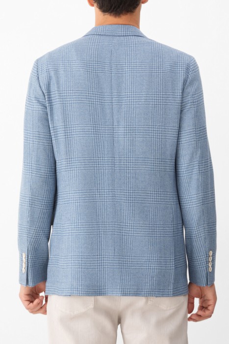 пиджак   по цене 348900 руб вид справа