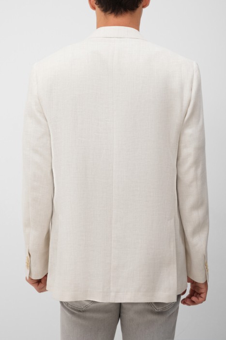 пиджак  по цене 66300 руб вид справа