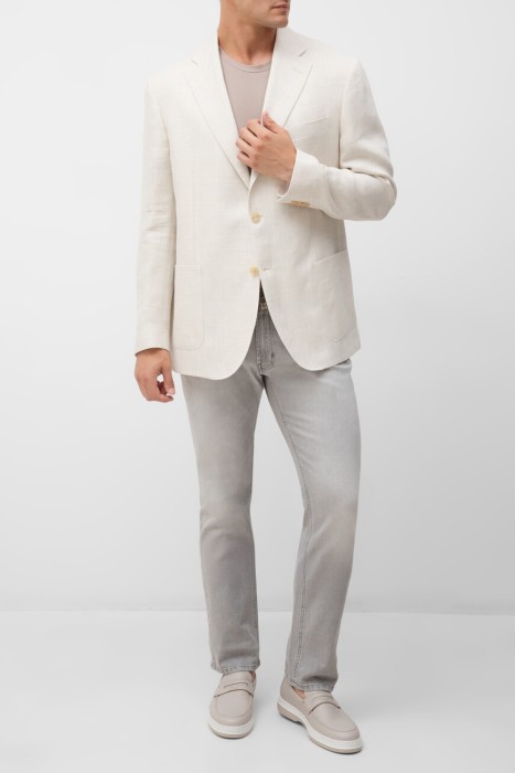 Товар белого цвета с внутренней стороны