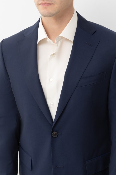 пиджак  из италии вид сбоку