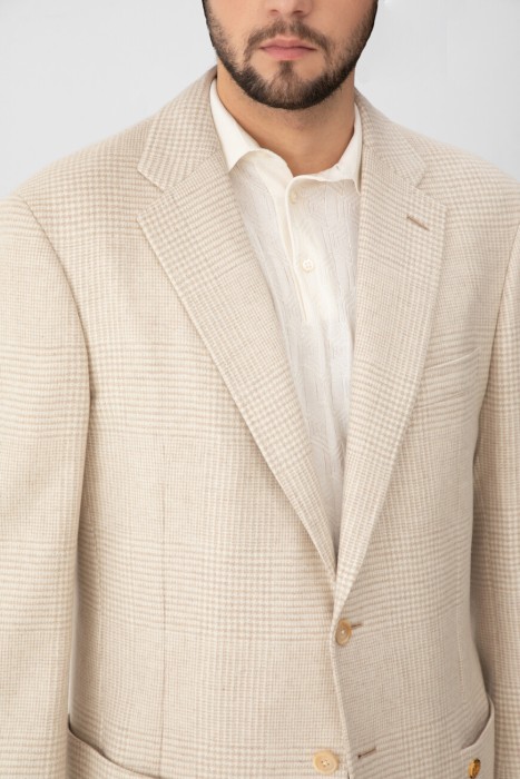 пиджак  из англии вид сбоку