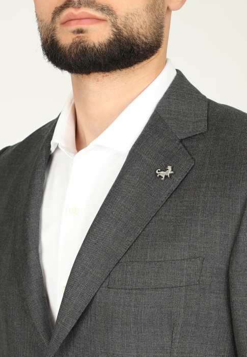 Товар серого цвета с внутренней стороны