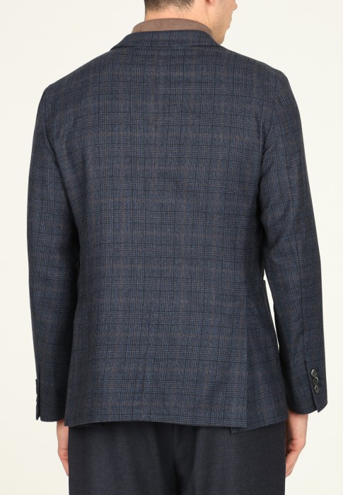 пиджак  из италии вид сбоку