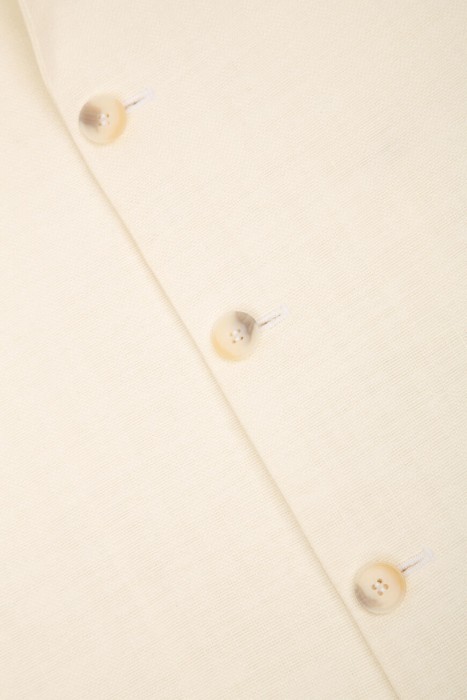 Товар белого цвета с внутренней стороны