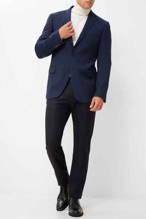 Товар синего цвета с внутренней стороны