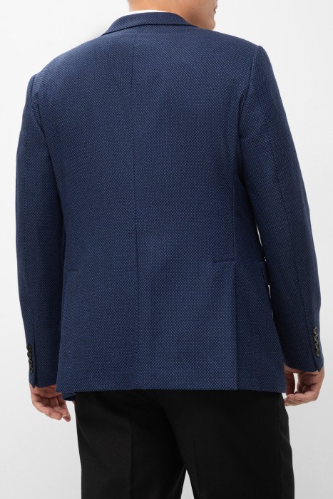 пиджак  по цене 43200 руб вид справа