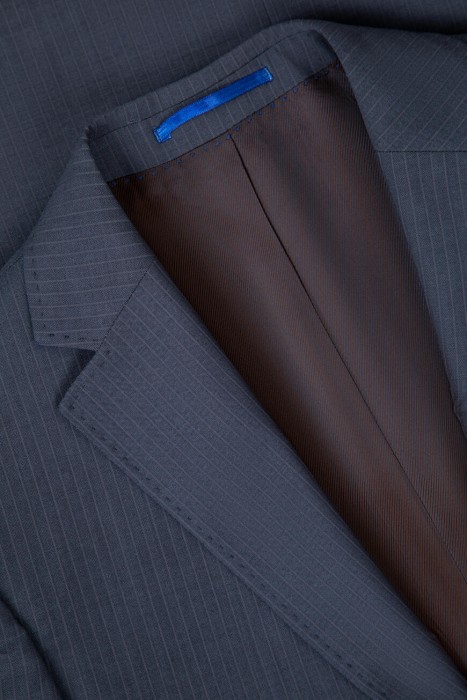 Товар синего цвета с внутренней стороны