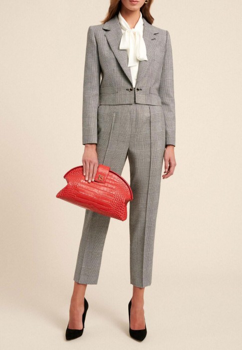 пиджак  из италии вид сбоку