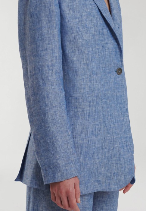 Товар голубого цвета с внутренней стороны