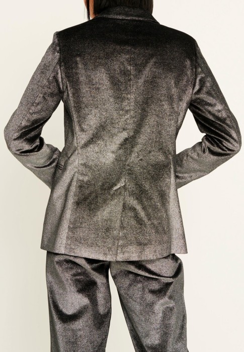 Товар серого цвета с внутренней стороны