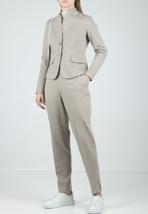 пиджак  из италии вид сбоку