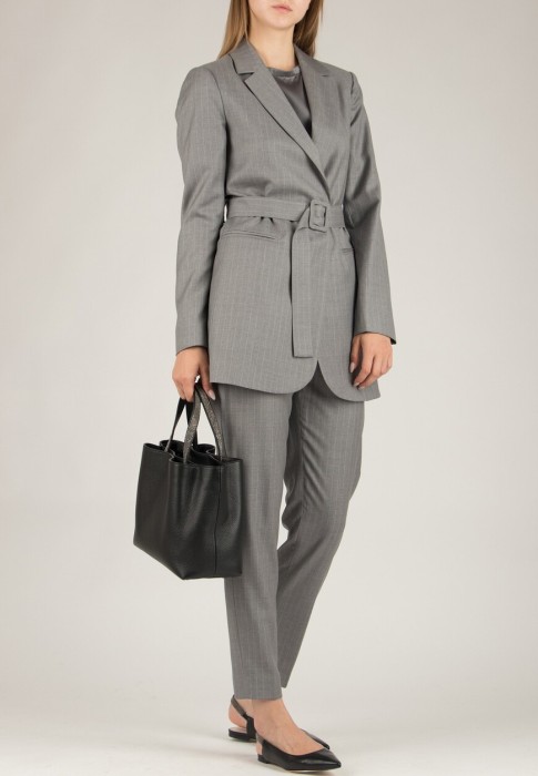 пиджак  по цене 69230 руб вид справа