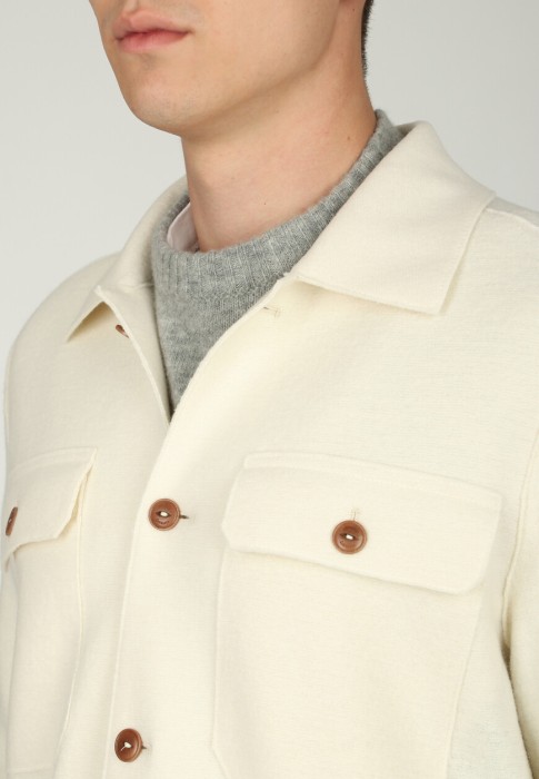 пиджак  из проверенных материалов спереди