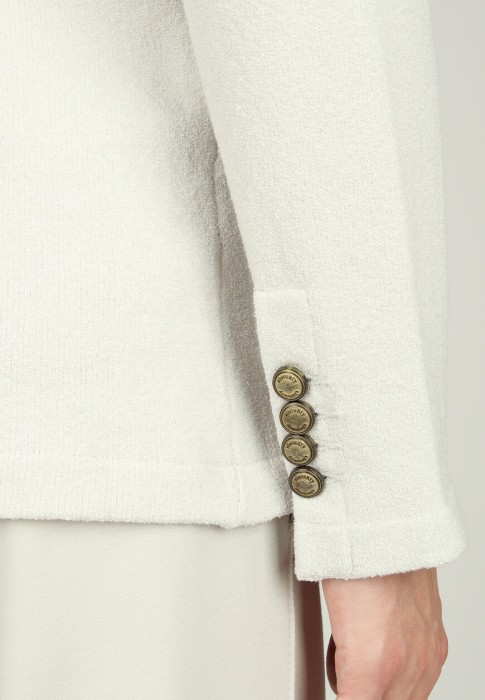 пиджак  из проверенных материалов спереди