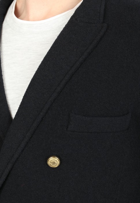 пиджак  из проверенных материалов спереди