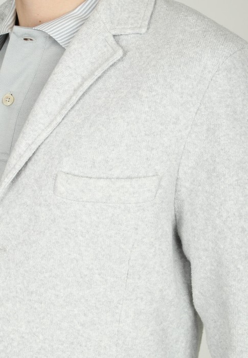 пиджак  из проверенных материалов спереди