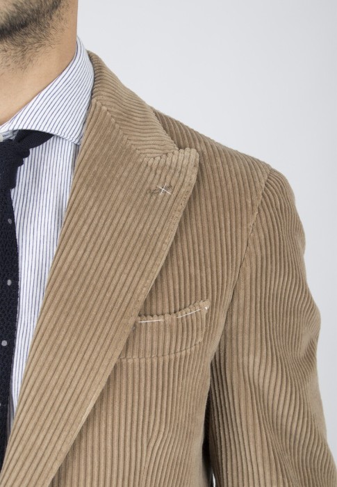 пиджак  из проверенных материалов спереди