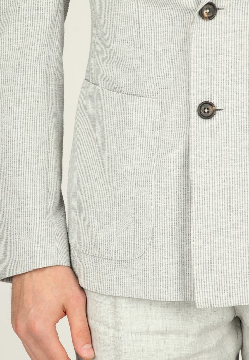 пиджак  из проверенных материалов спереди