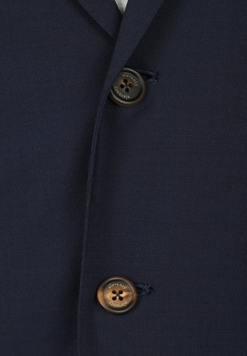 пиджак  из проверенных материалов спереди